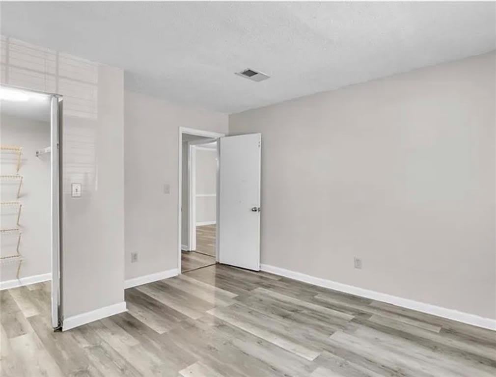 6900 Roswell Road – photo 3