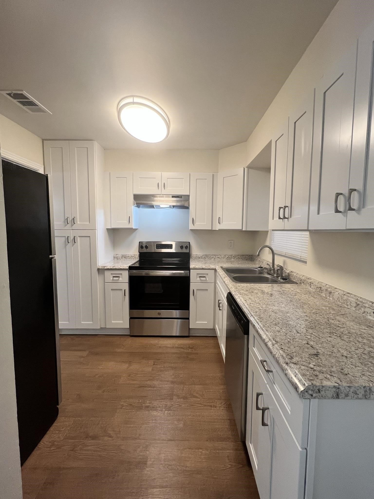 3422 Miami Drive – photo 5