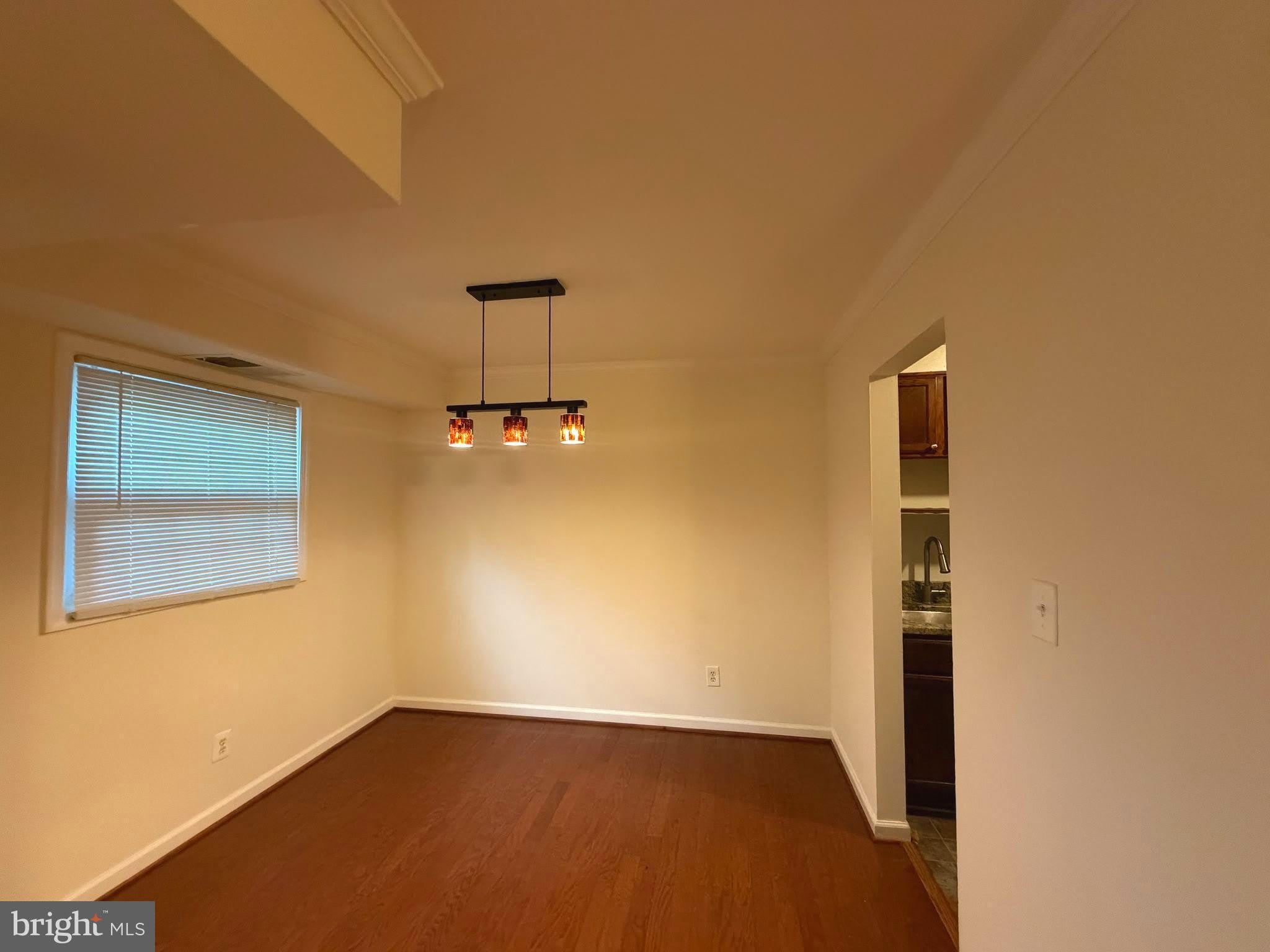 3814 LYNDHURST Drive – photo 4