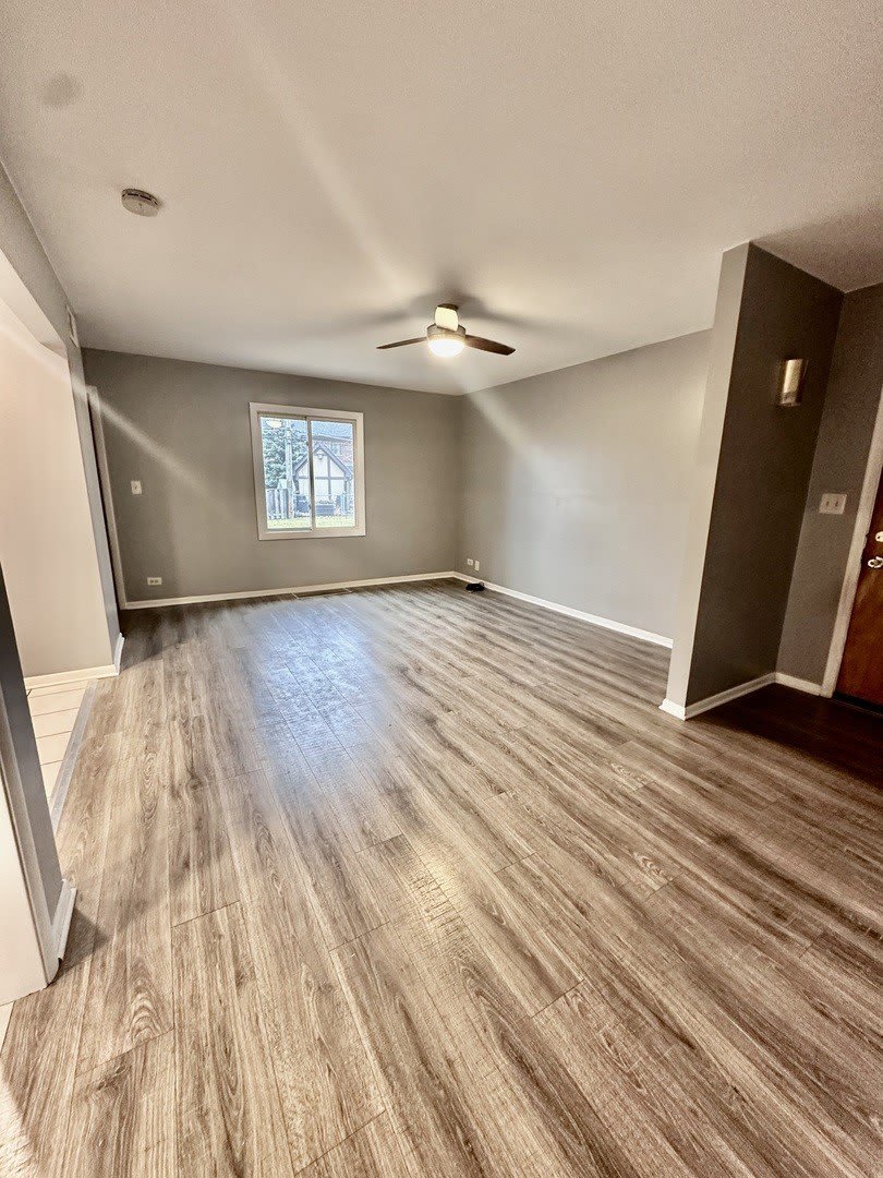 1702 W Oakton Street – photo 2