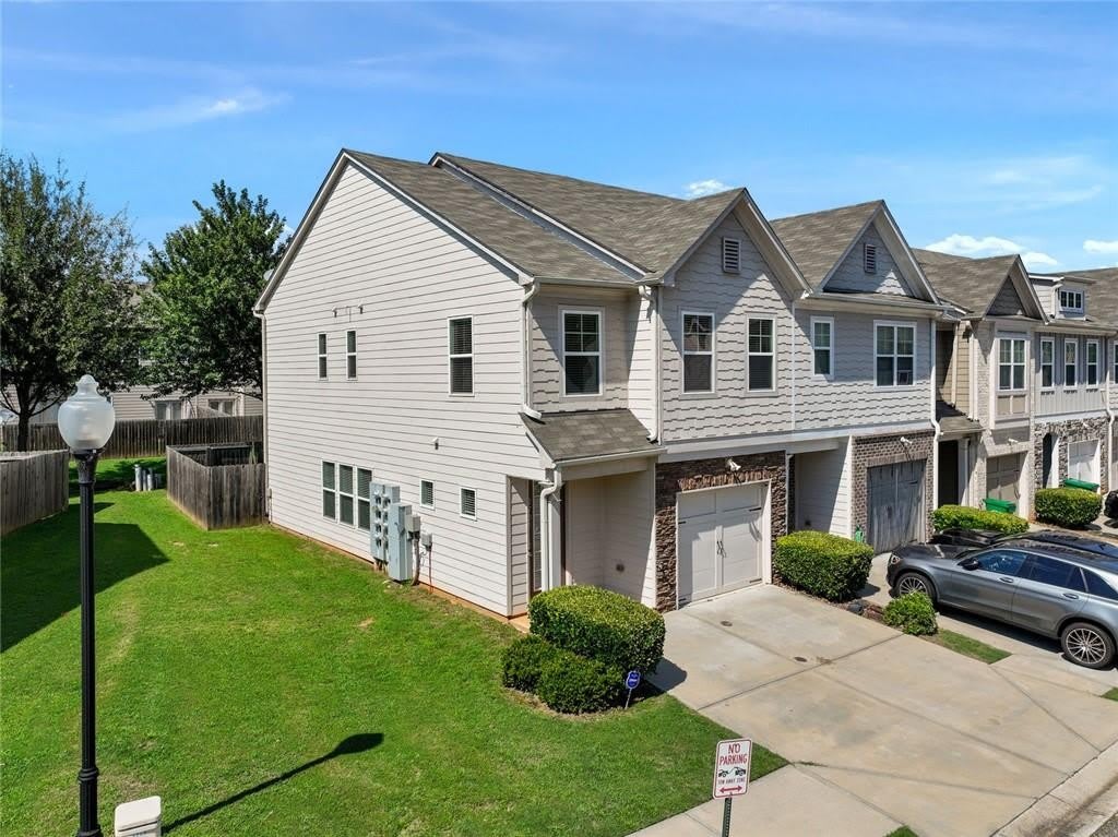 2705 Avanti Way – photo 3