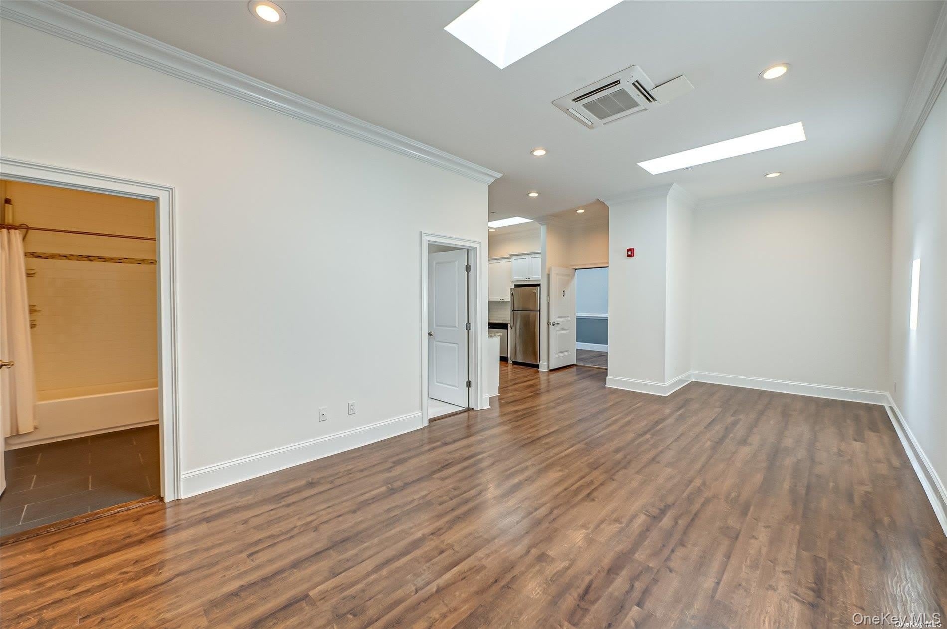 50-3A Stewart Avenue – photo 4