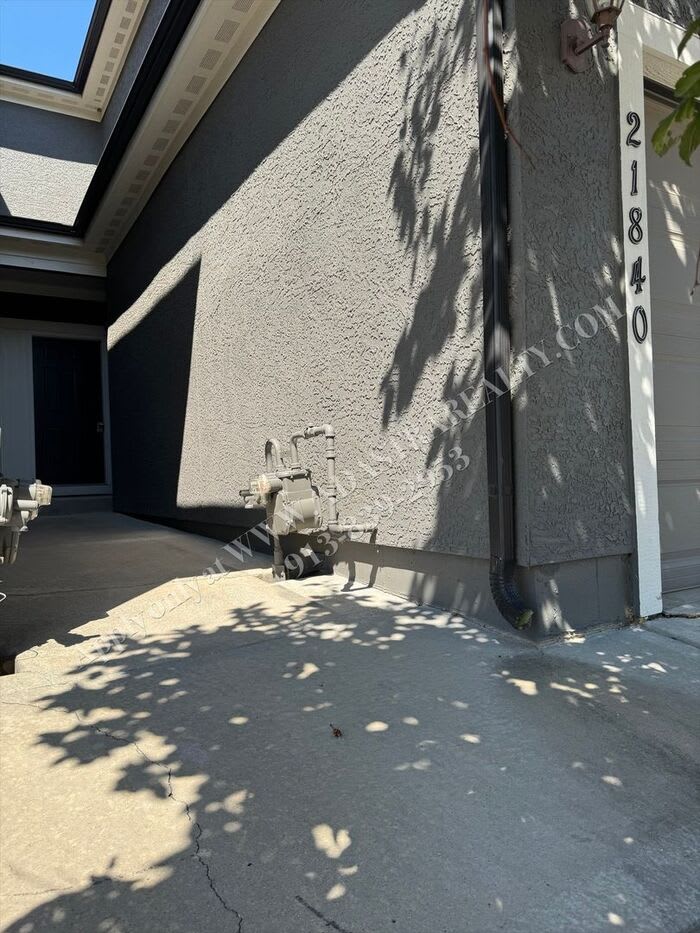 21840 West 123rd Terrace – photo 4