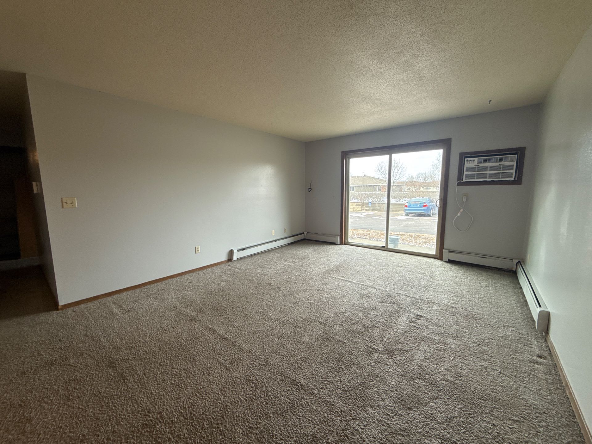 Amber Leaf Apartments – photo 4