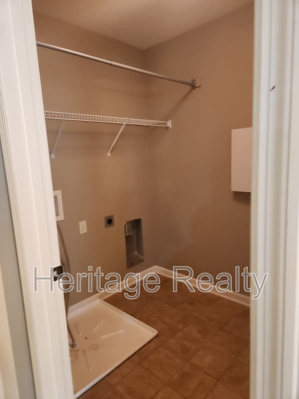 6515 Airtree Lane – photo 5