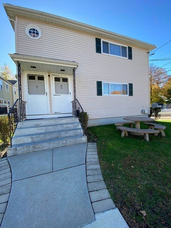 34 Grandview Ave – photo 2