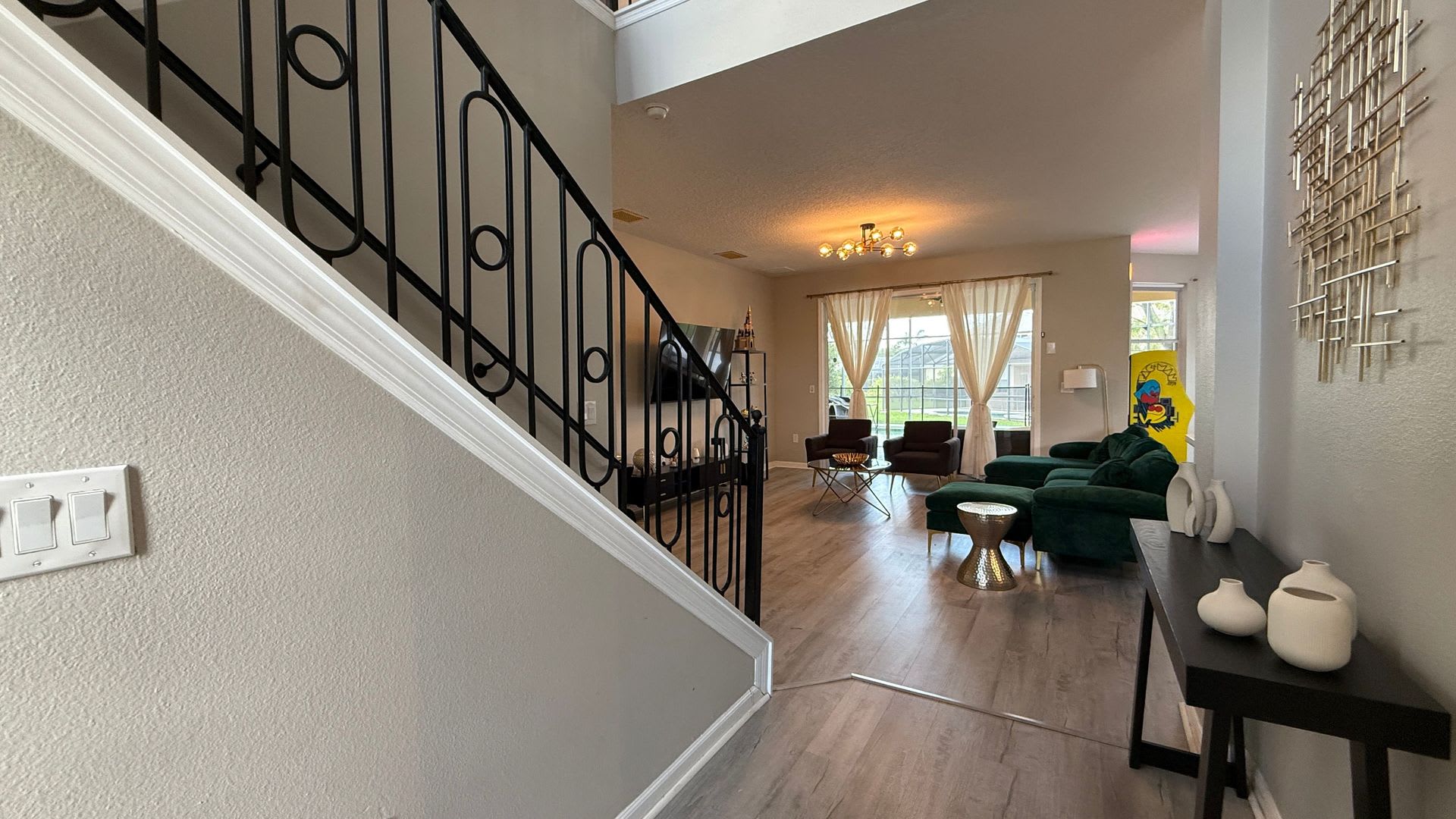Pool & Lawn Care Included! Furniture Optional! Pet Friendly! – photo 3