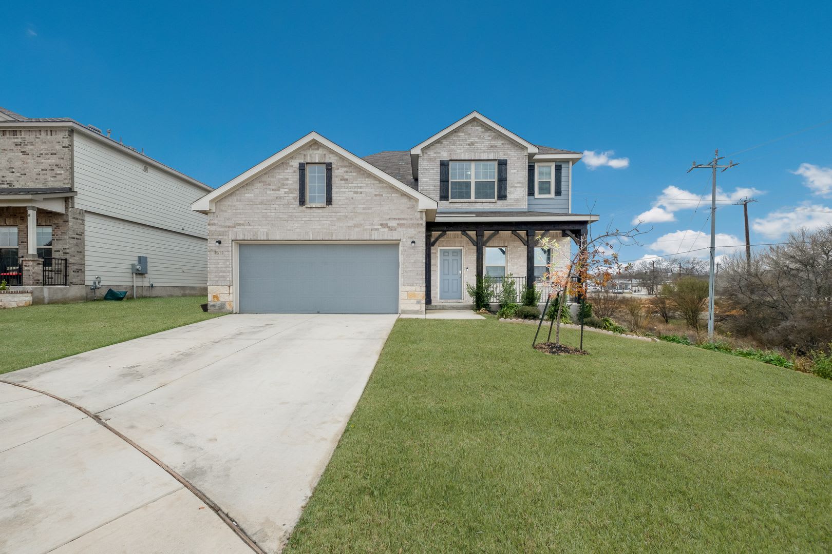 Move in Special! $400 off First Full Month's Rent! – photo 1