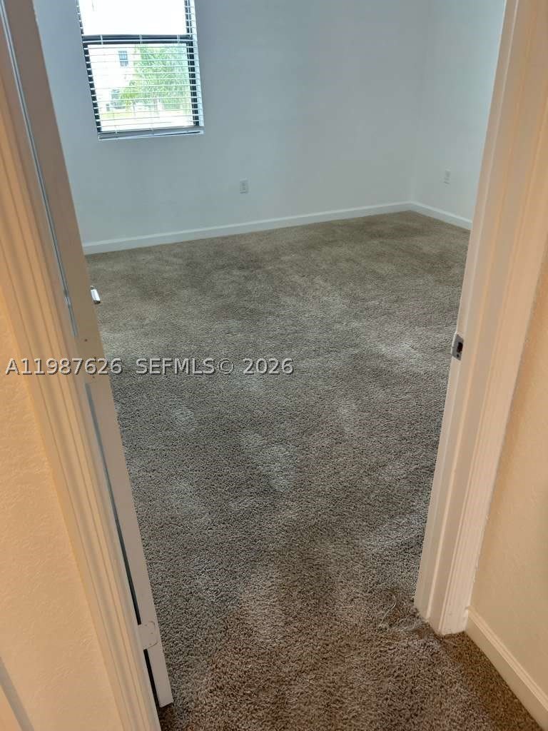 624 SW 12th St – photo 4