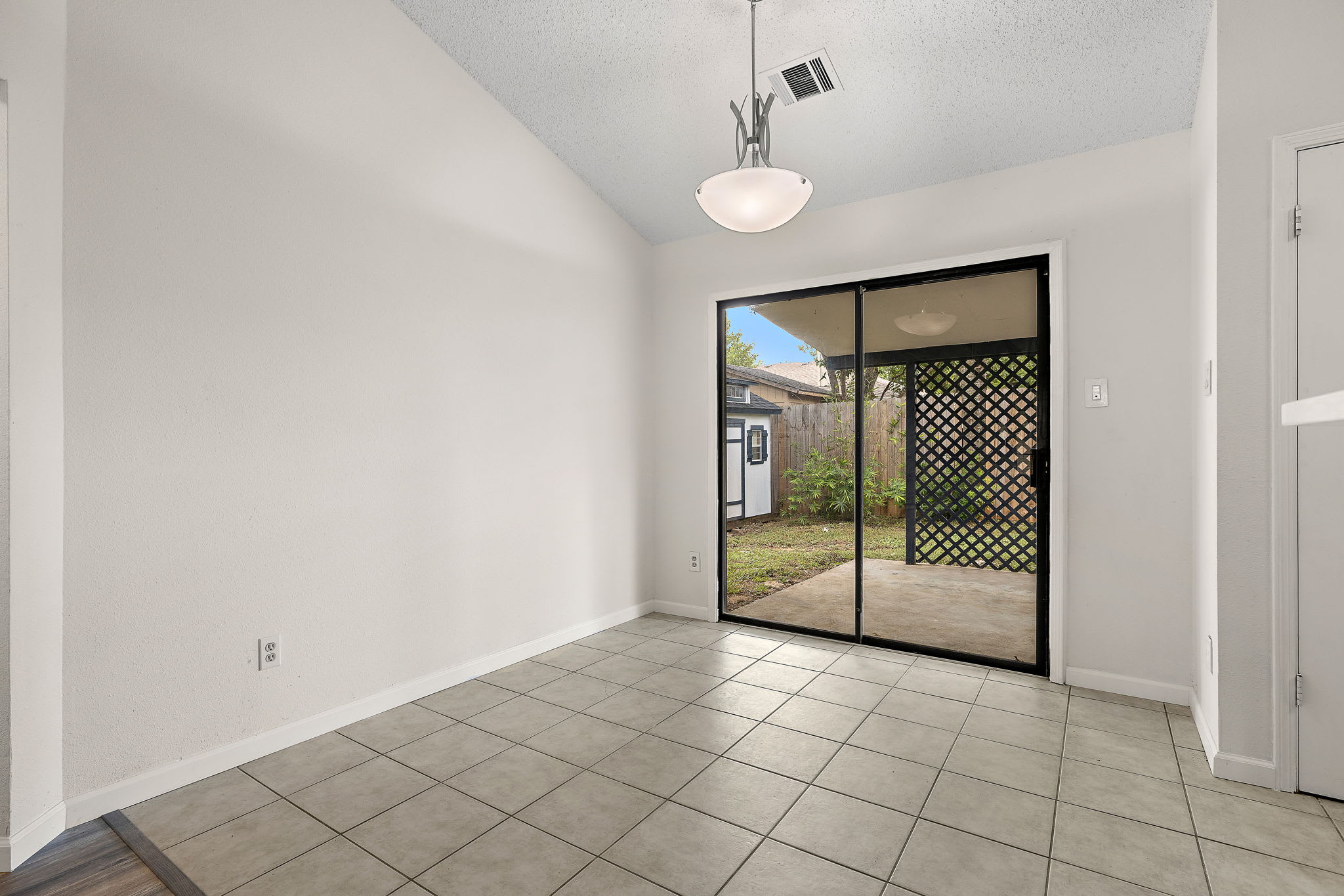 1705 Laurel Path – photo 4