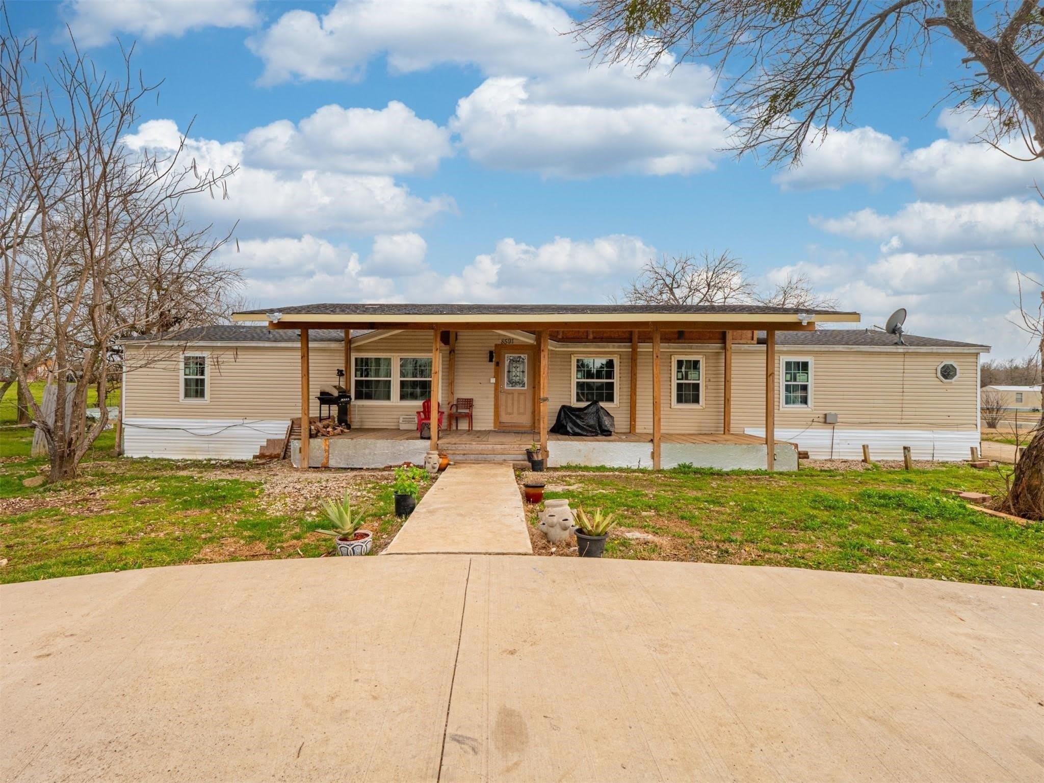 8591 W Ridge Drive – photo 1