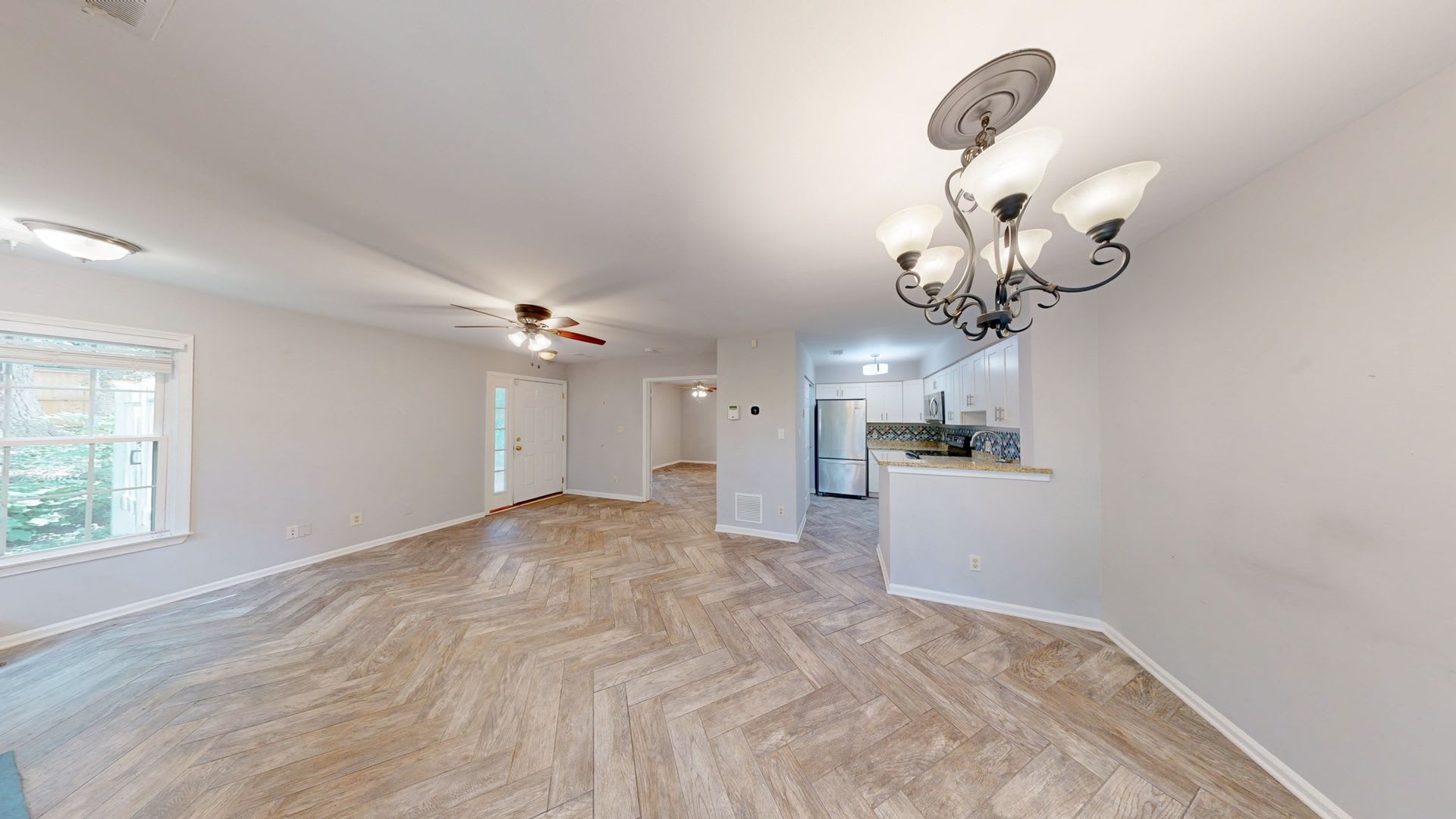 Spacious and Updated 1 bed + 1 BA Condo – photo 4