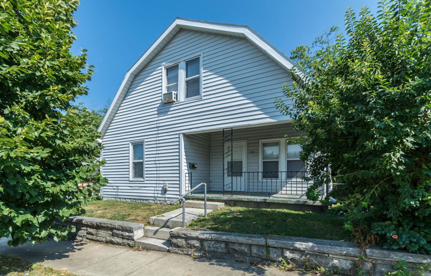 113 E 15th – photo 1