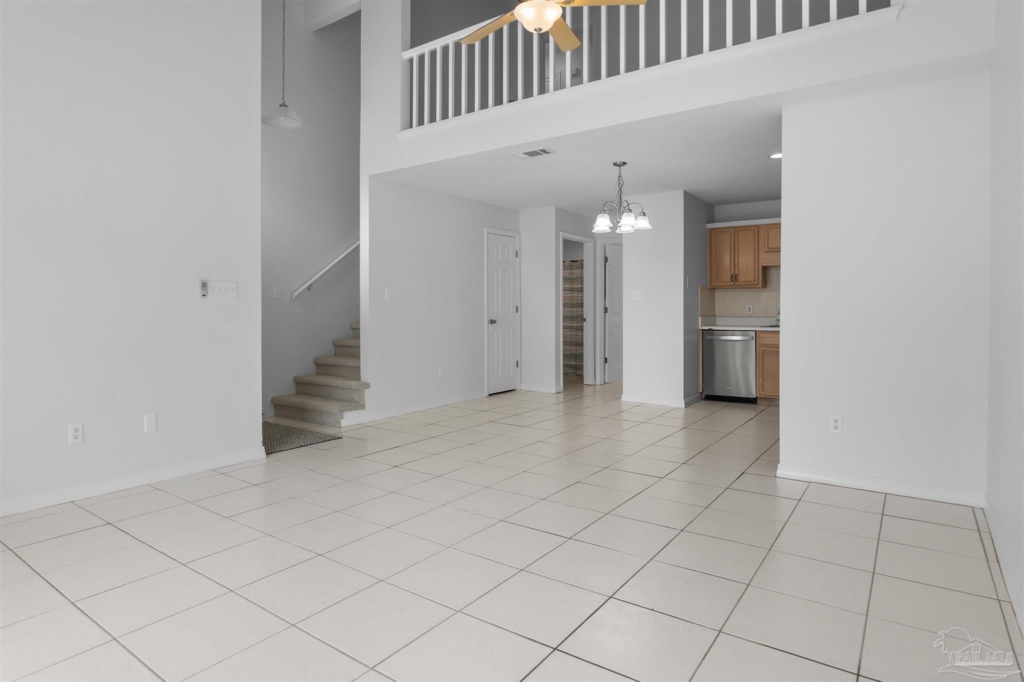 1356 Redwood Ln – photo 4