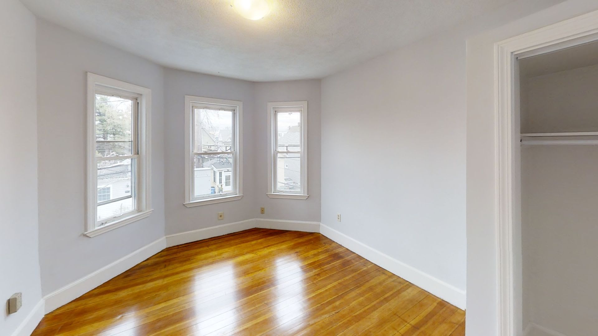 NIce 3 bed in Somerville – photo 5