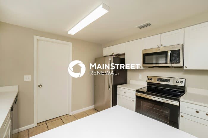 2911 Cedaridge Drive – photo 4