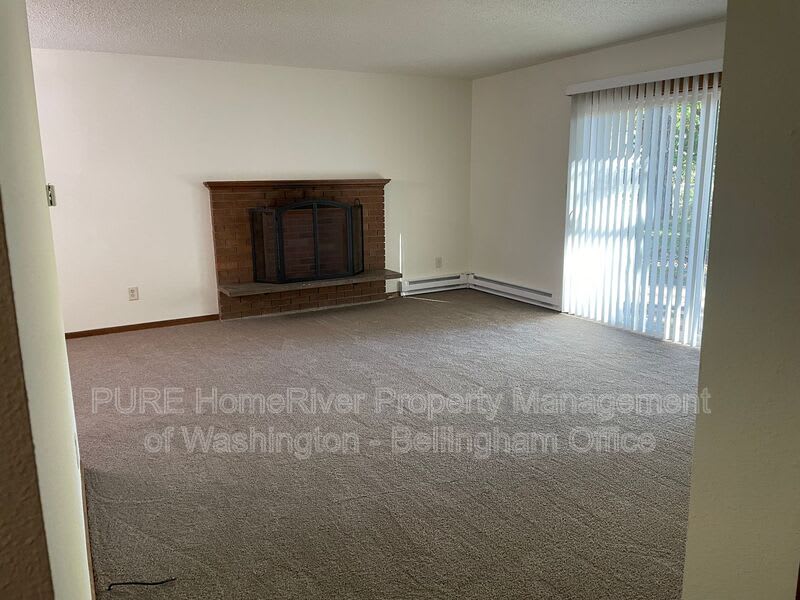 2502 E Sunset Drive – photo 4