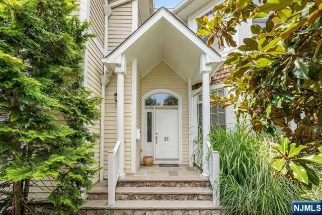 25 E Linden Avenue – photo 1