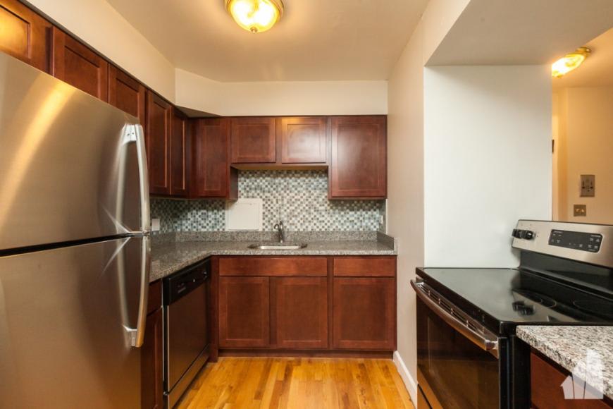 1446 N Dearborn St – photo 5