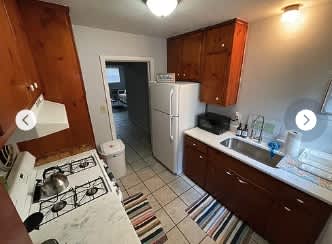 1239 NW 9th AveA – photo 2