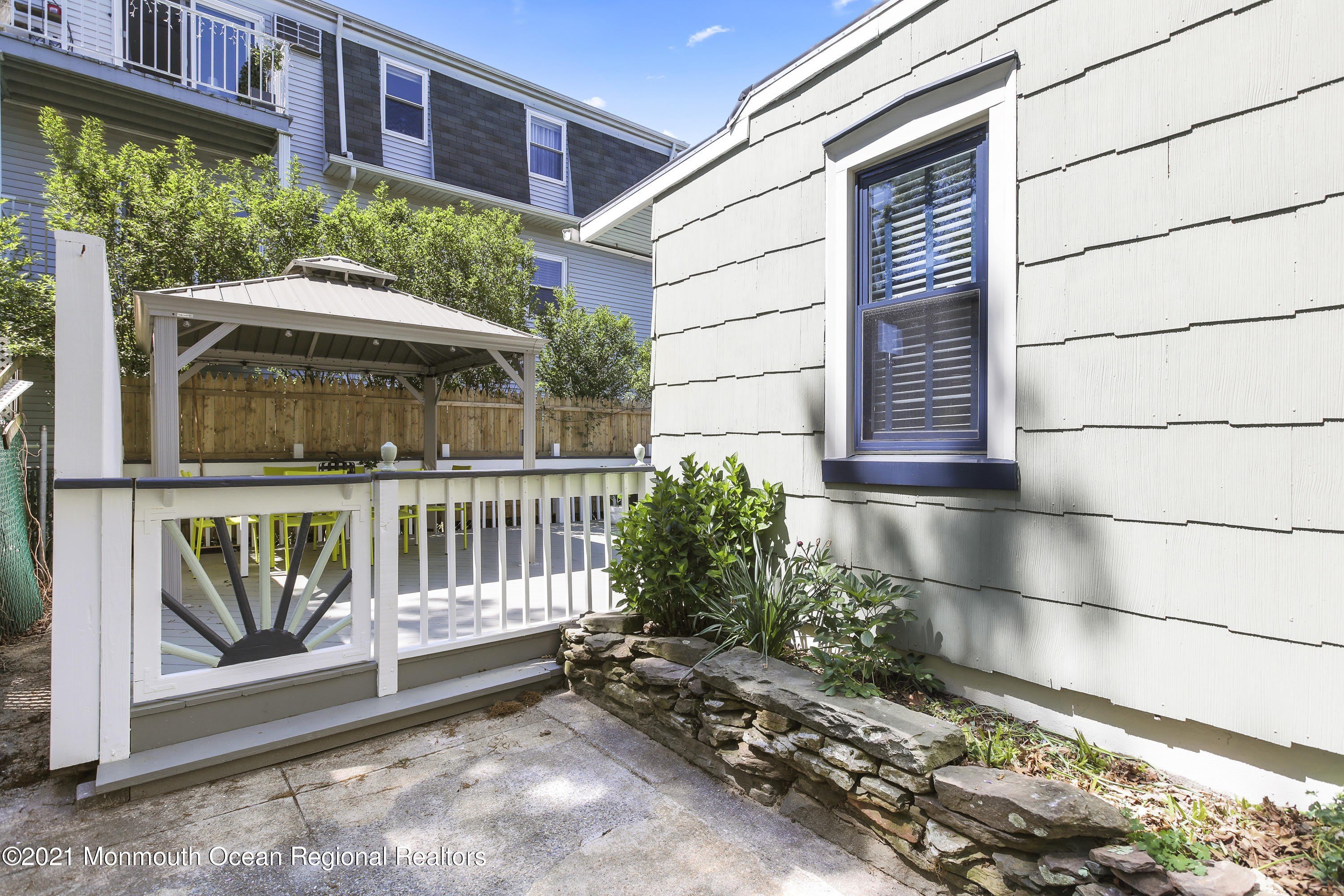 124 Heck Avenue – photo 3