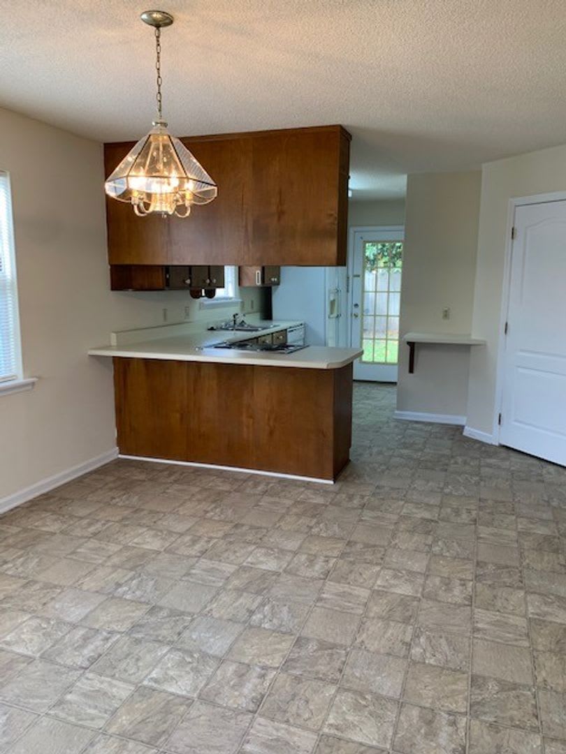 3BD/2B Home in Sawgrass Village – photo 3