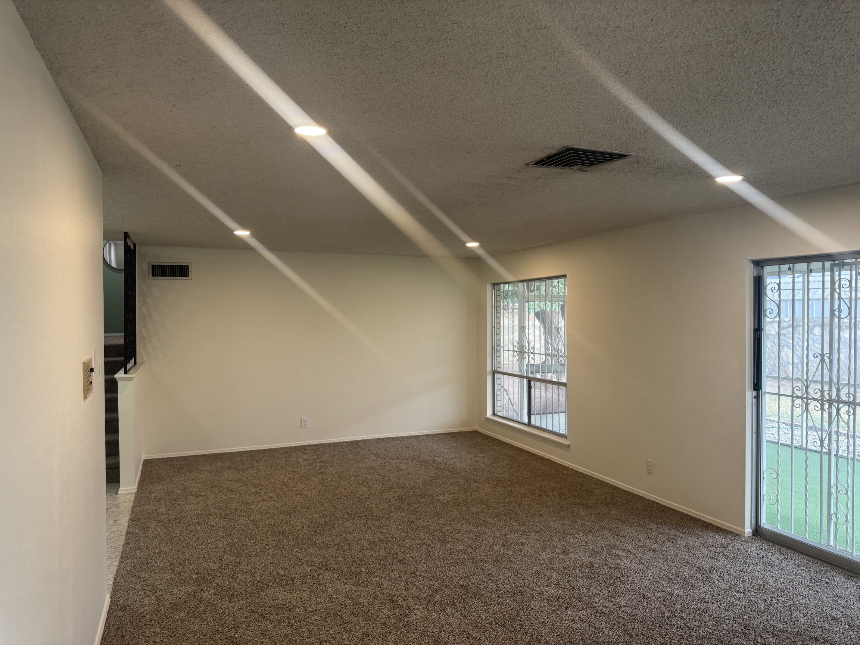 8800 Sampson Court – photo 4
