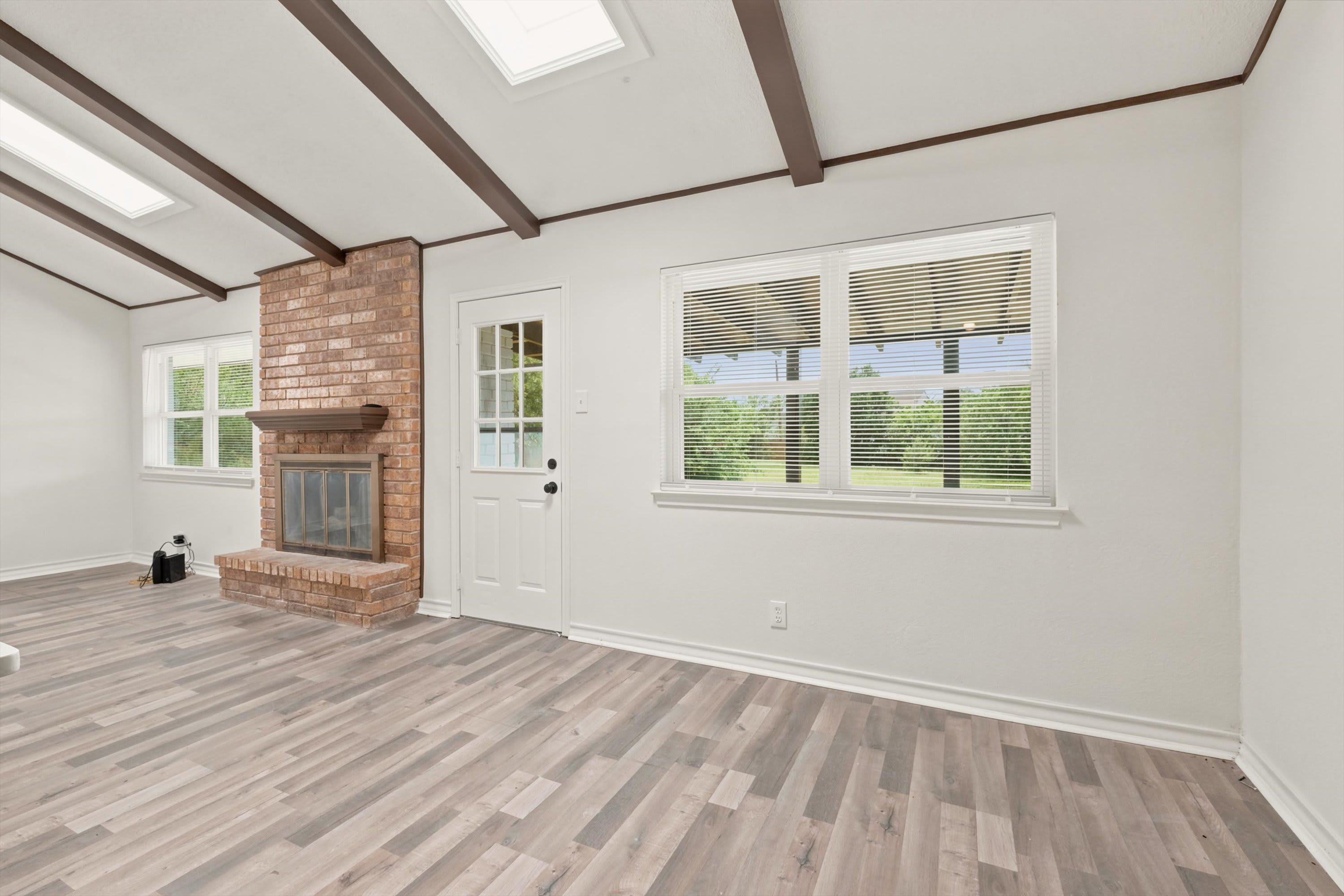 502 Moorside Drive – photo 2