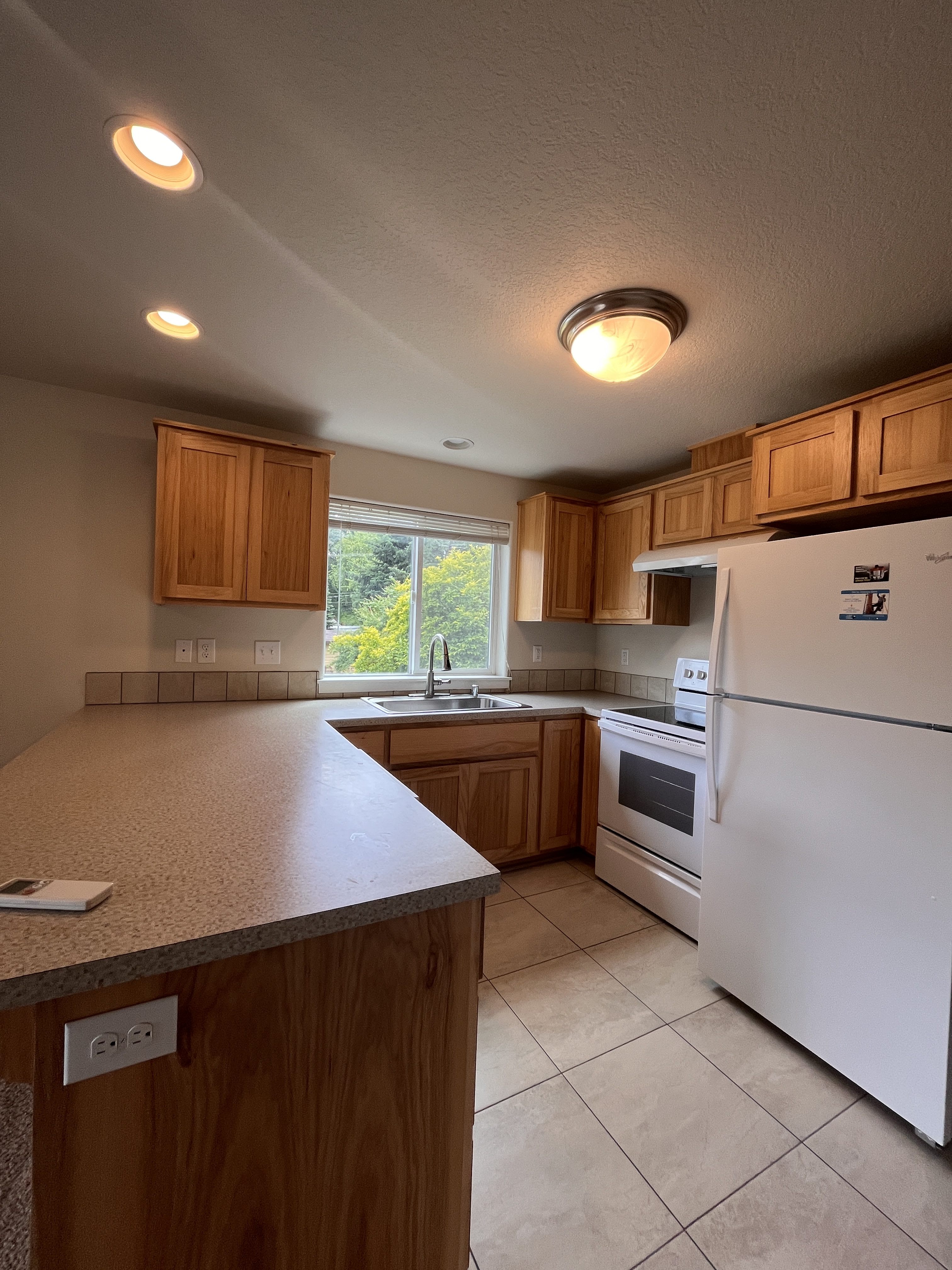 2012 Y Street – photo 4