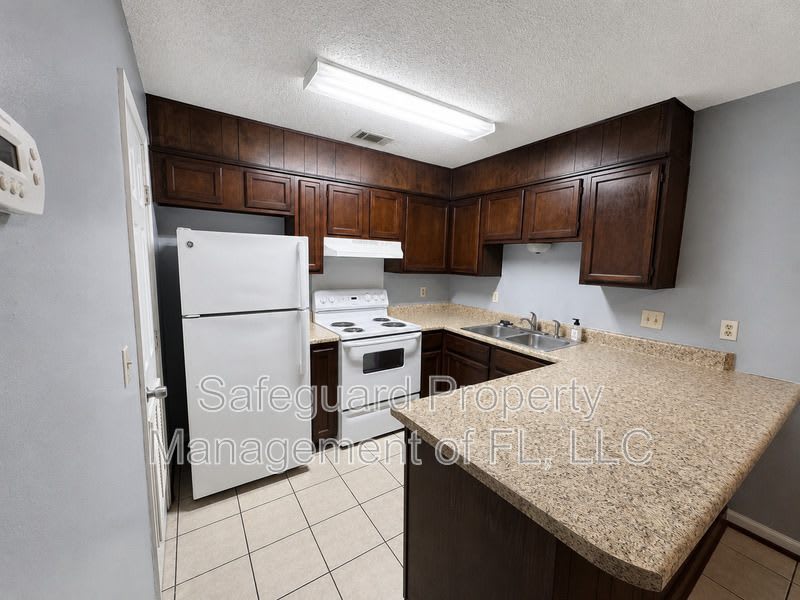 6398 W Fairfield Dr – photo 4