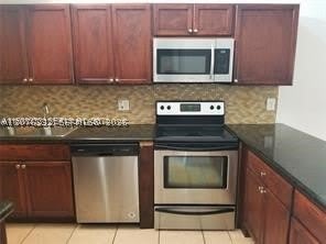 6979 SW 40th St – photo 1