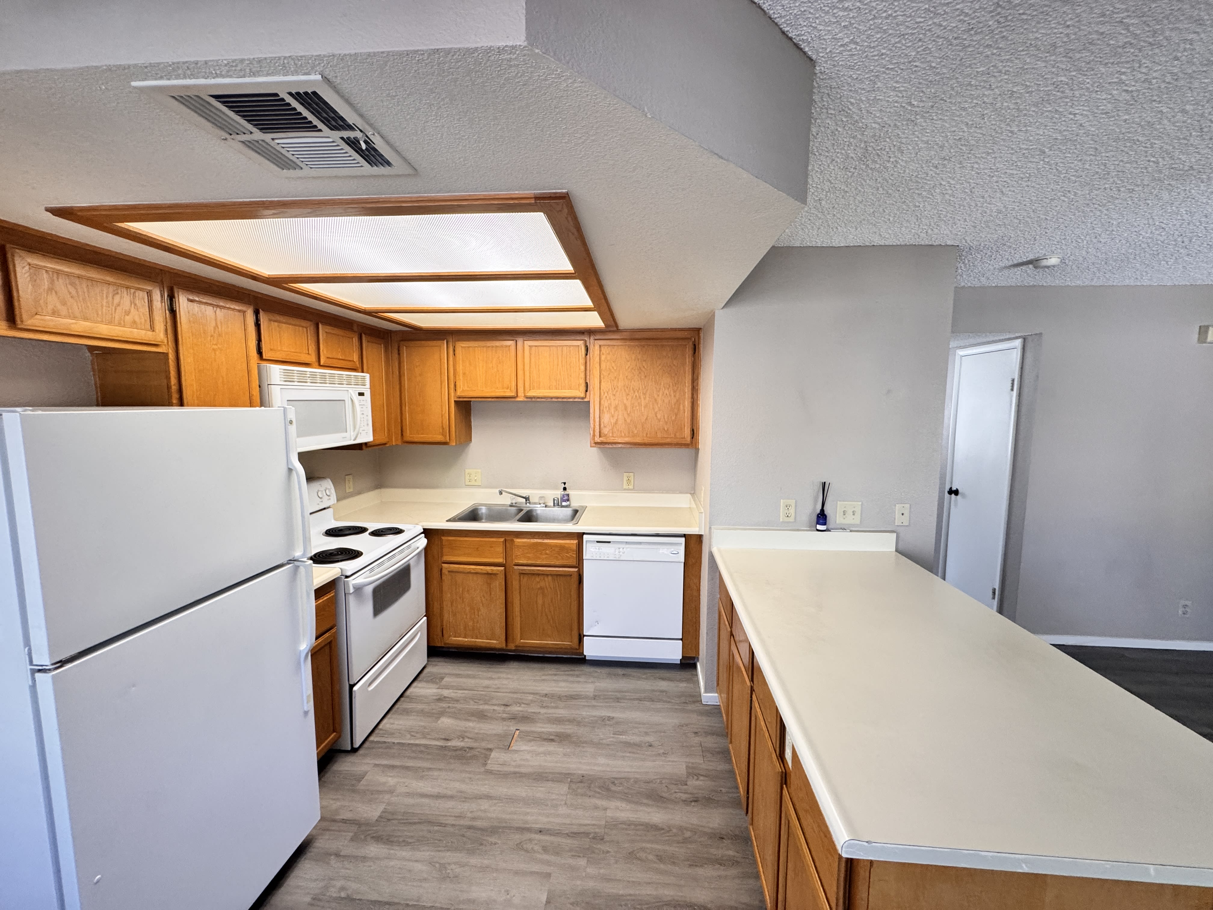 1400 Cinder Rock Dr – photo 2