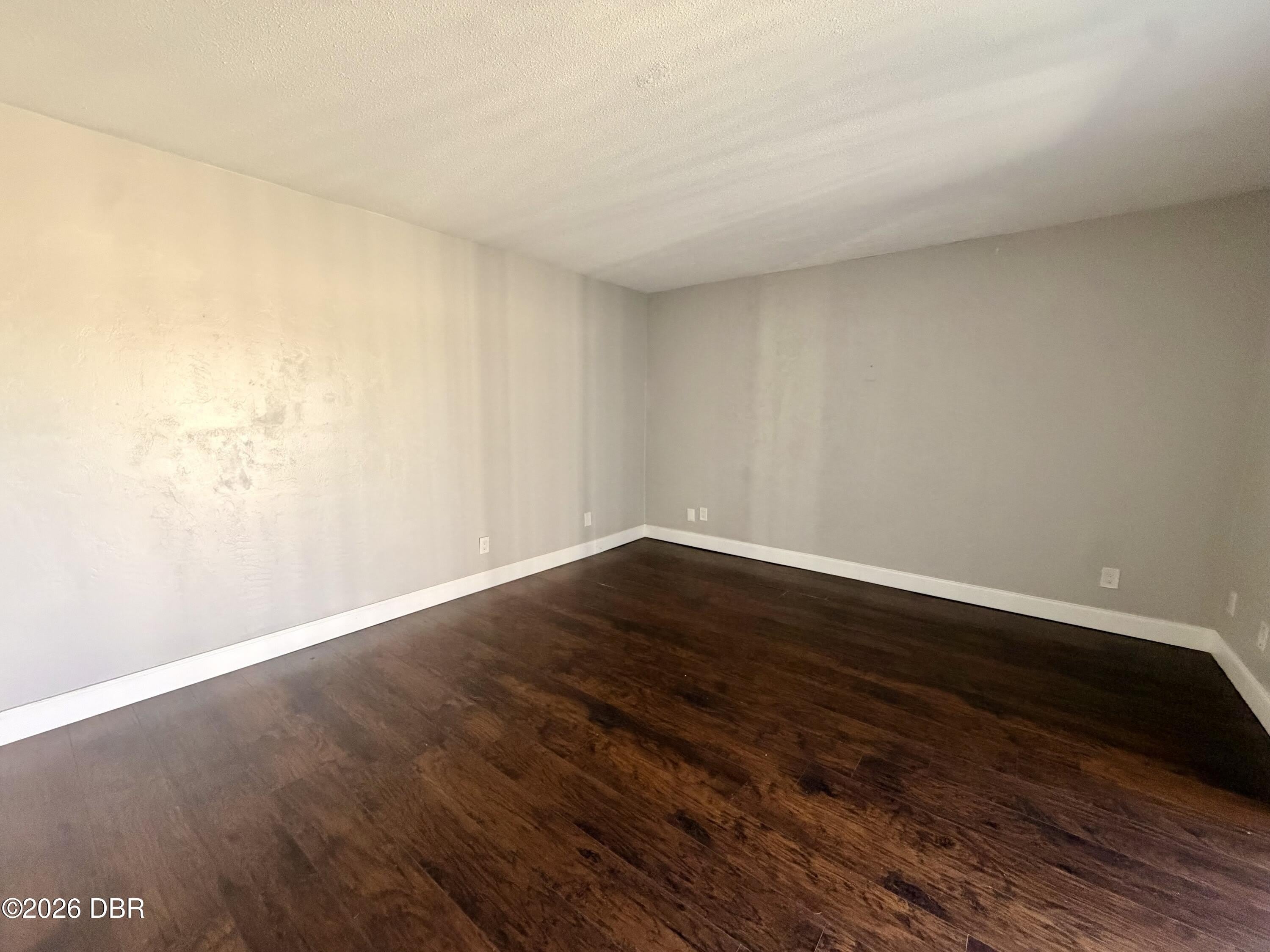 23 Springwood Square – photo 2