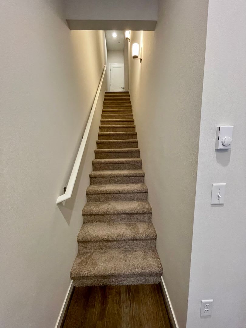 Like-New Beardslee Townhouse... – photo 3