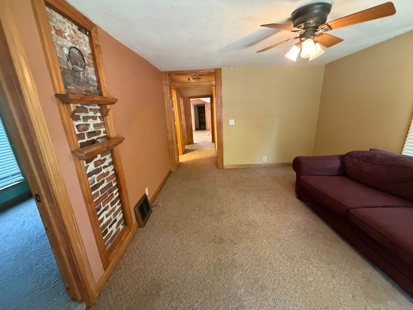 1 595 2Bd 1 5Ba 911 2Nd Ave Available Now – photo 4
