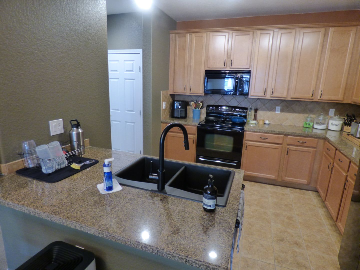 0 Deposit Option Dove Valley Absolutely Immaculate 3 Bed Plus Desk Alcove And Bonus Room Open Floorplan Large Kitchen Patio – photo 4