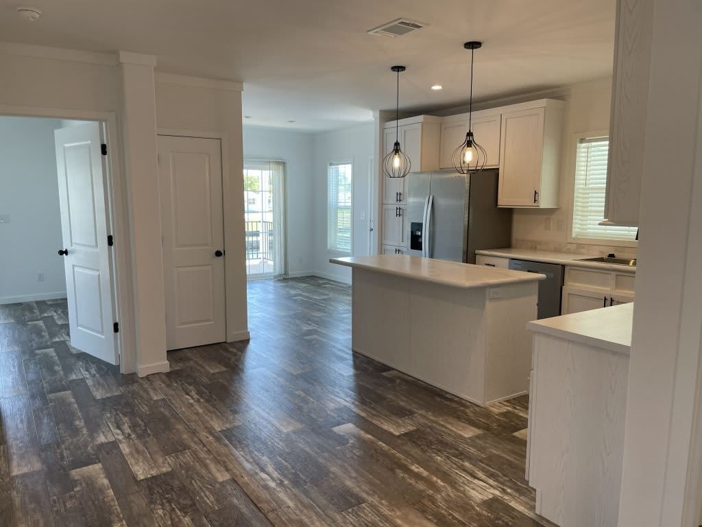 5652 Blue Harbor Drive – photo 2