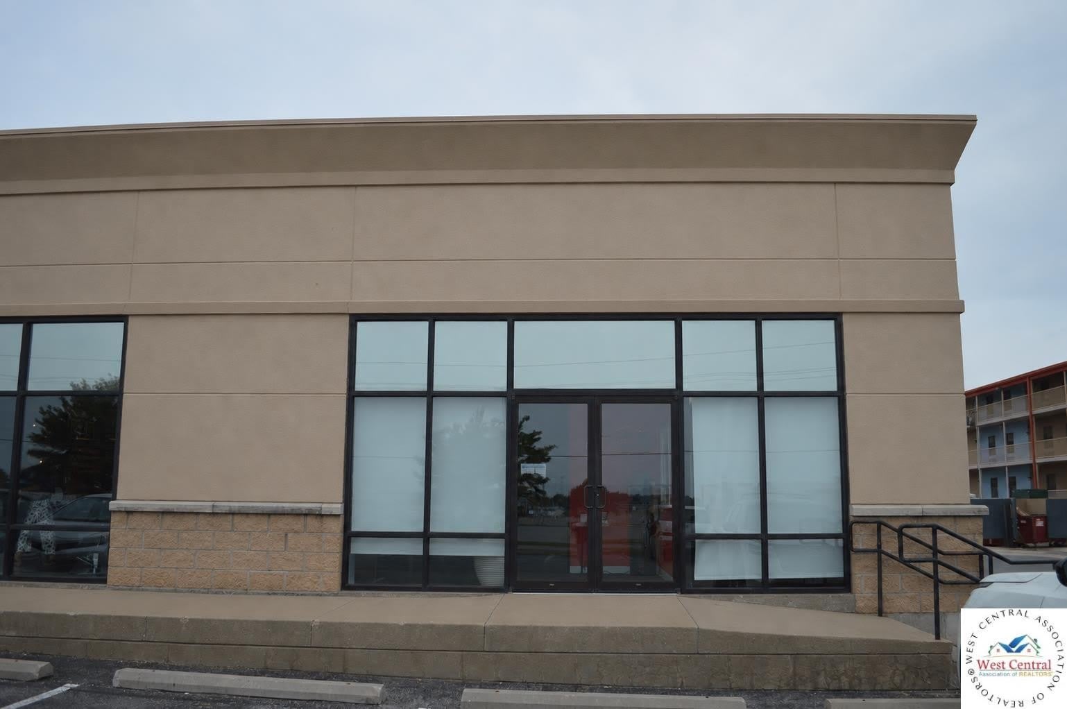 762 Winchester Drive – photo 1