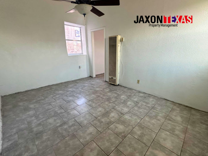 920 South Stanton Street – photo 3