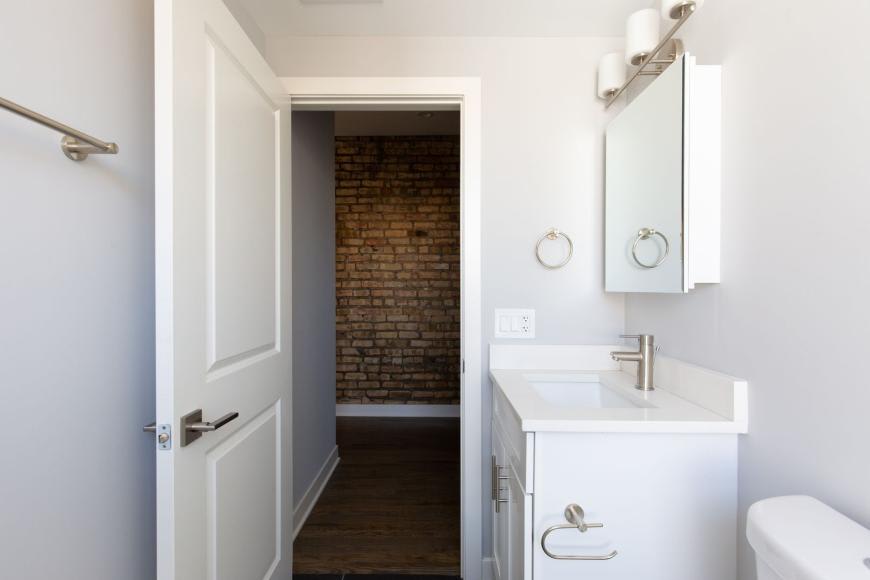 1108 West Newport Ave. – photo 5
