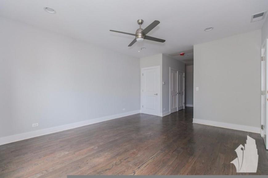 3917 N Janssen – photo 4