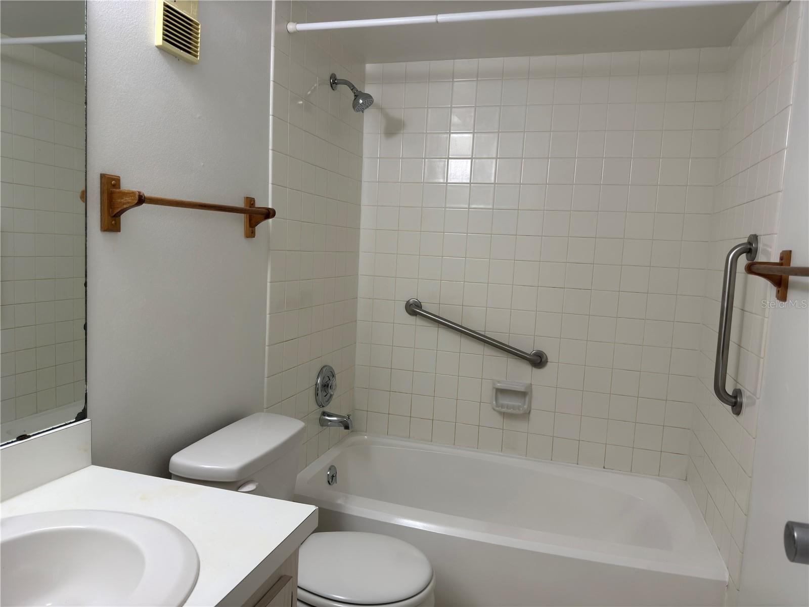 190 Hickory Woods Court – photo 4