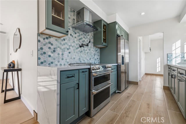 9233 Swinton Avenue – photo 4