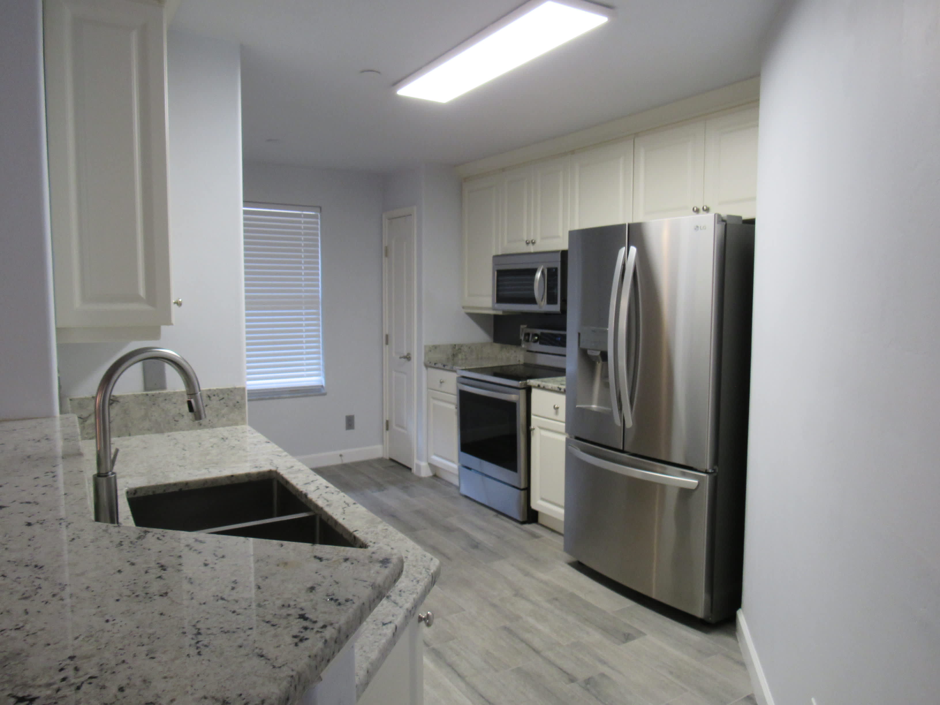 424 Luna Bella Ln Apt 223 – photo 5