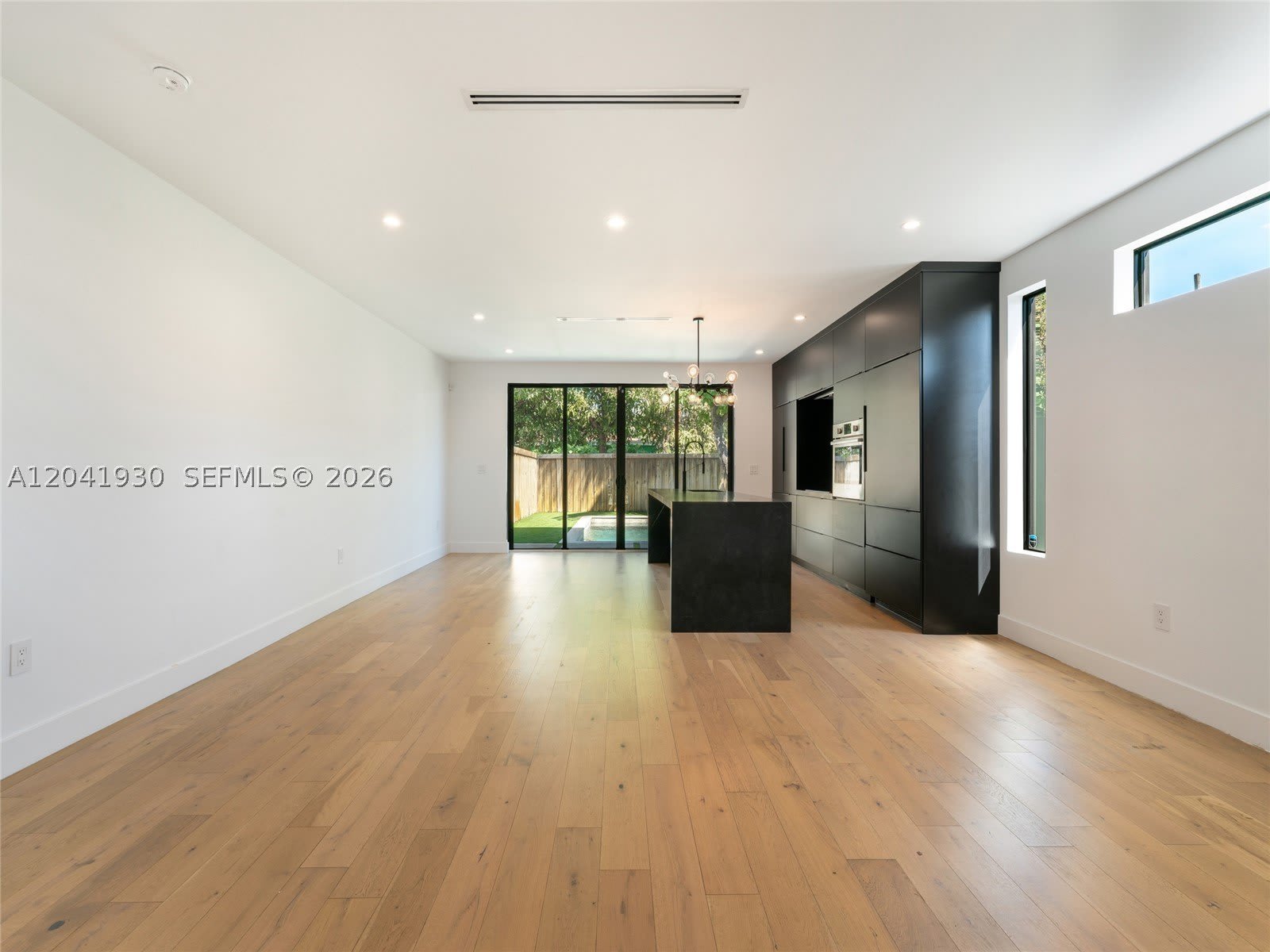 227 NW 39th St – photo 5