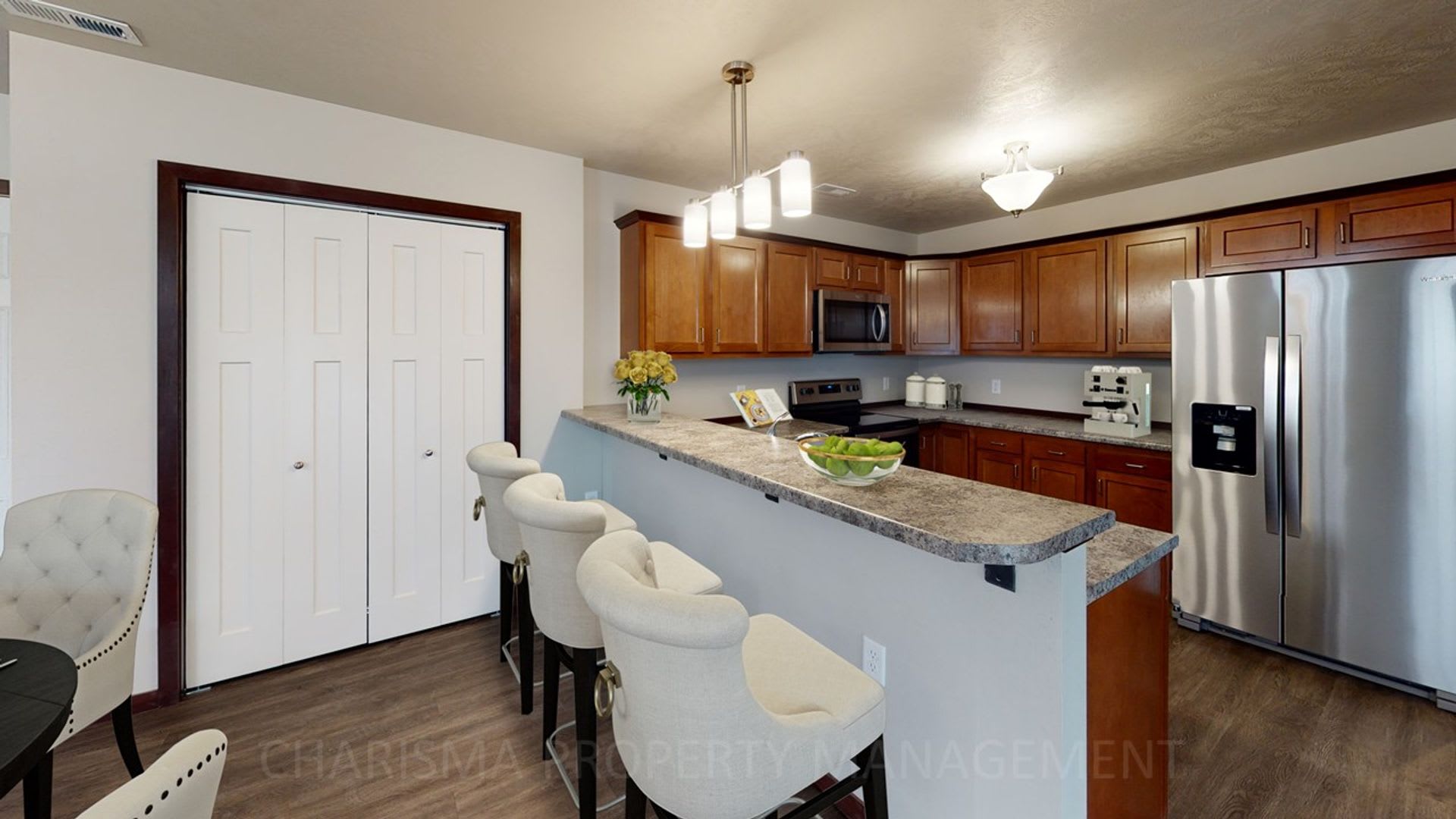 2 BEDROOM, 1 BATH TOWN HOME, INDIVIDUAL ENTRANCE, ATTACHED GARAGE, PET FRIENDLY, NEWER DEVELOPMENT – photo 4