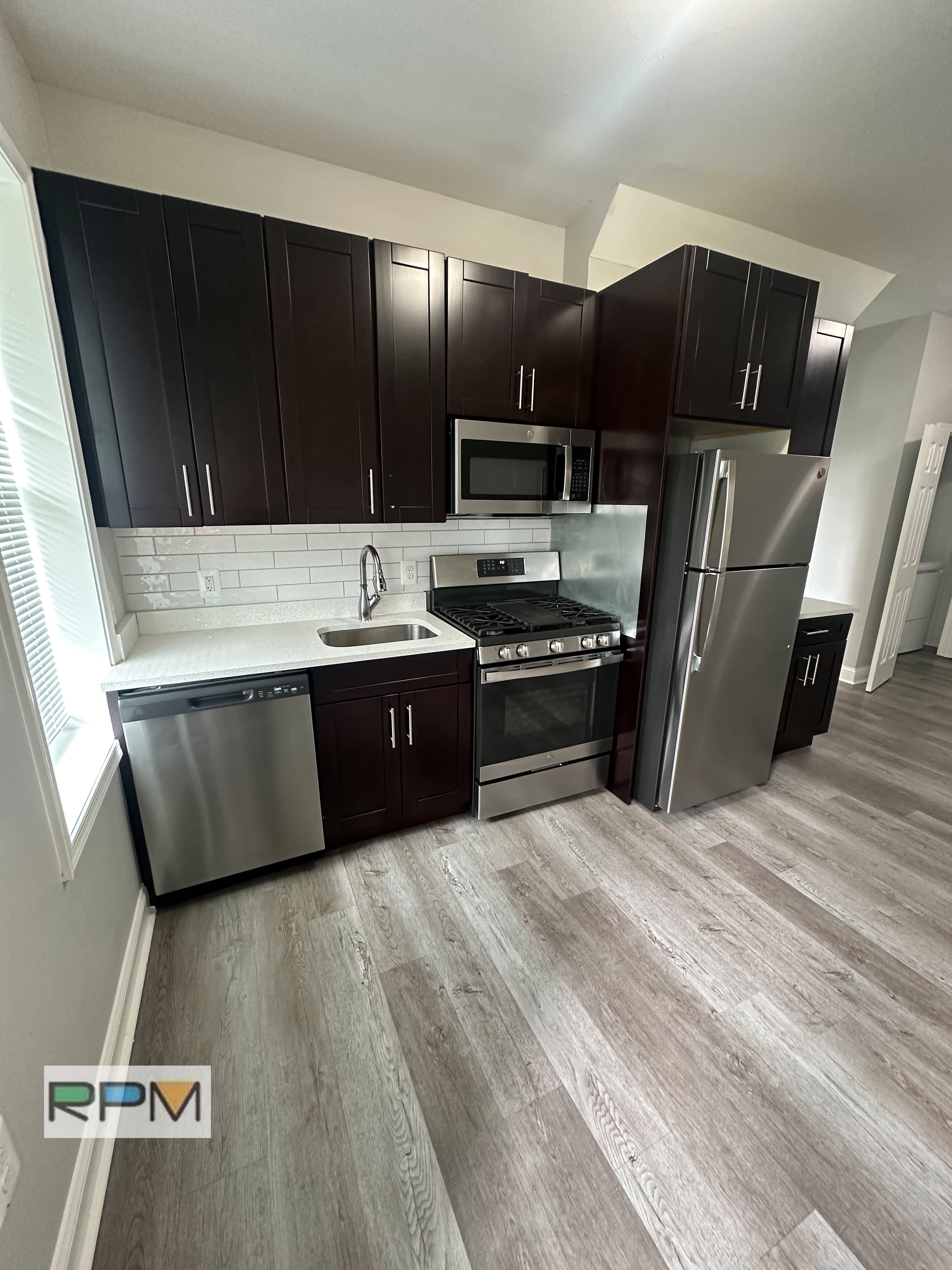 114 S Loudon Ave – photo 4
