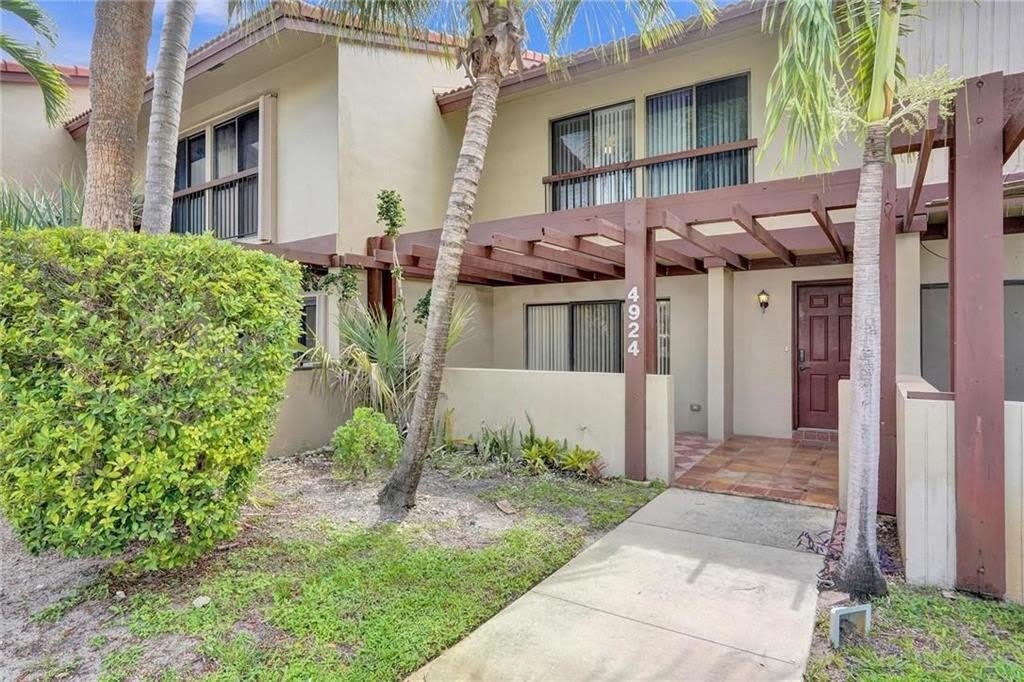 4924 SHERIDAN Street – photo 1
