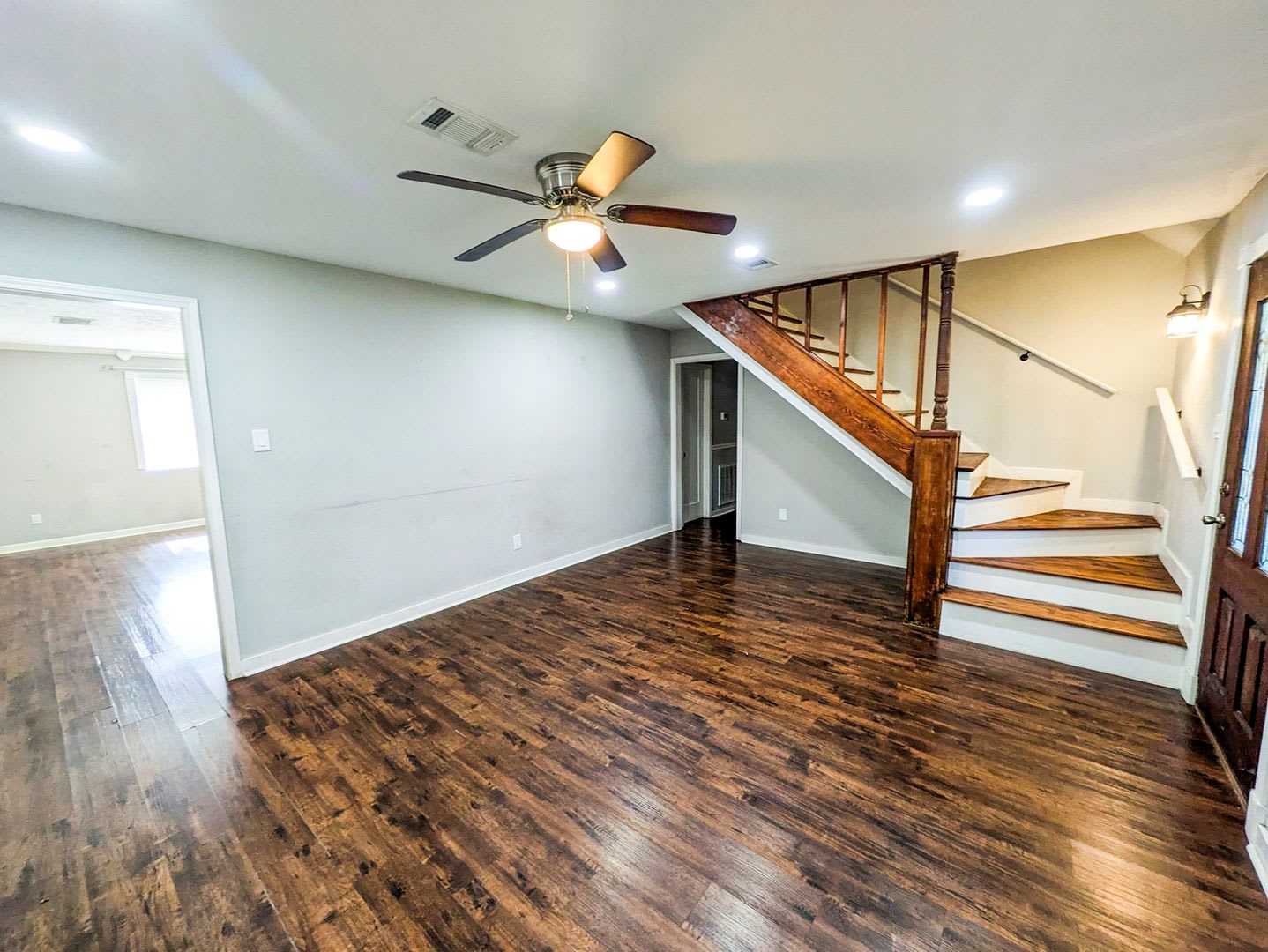 460 Belvedere Dr., Beaumont, TX 77706 *Move in Special 1/2 off the first month* – photo 3