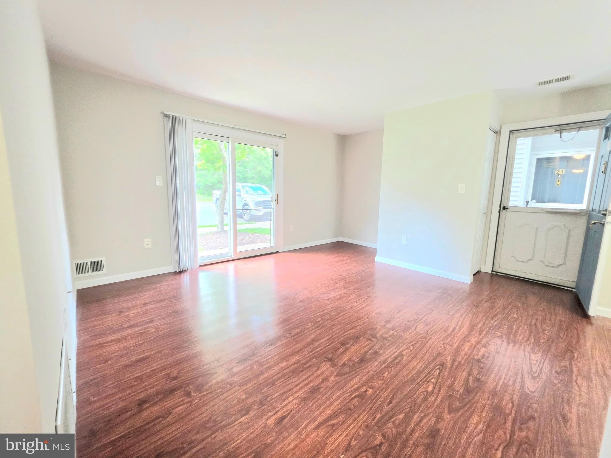 24 CORAL TREE Court – photo 2